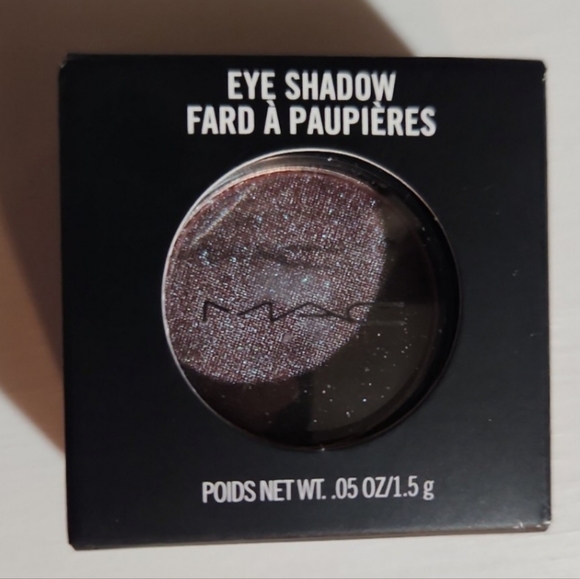 MAC Starry Night Frost Eye Shadow - Picture 7 of 10